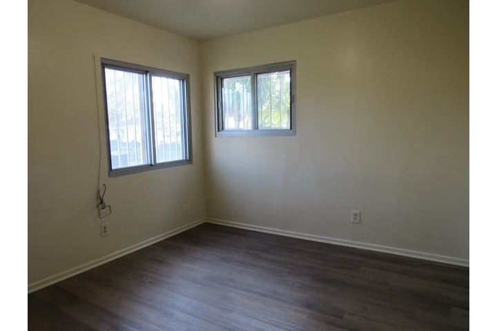 $1795 : Casa en Ontario de 2 recamaras image 5