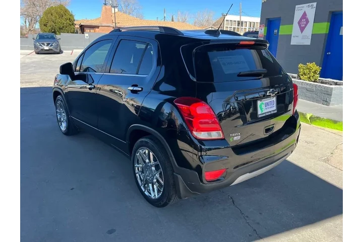 2020 Trax LT FWD image 7