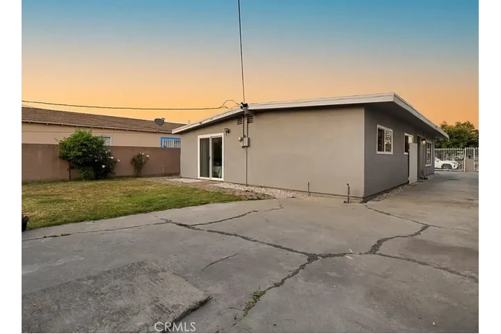 $3800 : Casa 4 rec Los Angeles image 2
