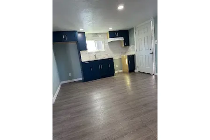 DUPLEX EN EAST L.A. image 3