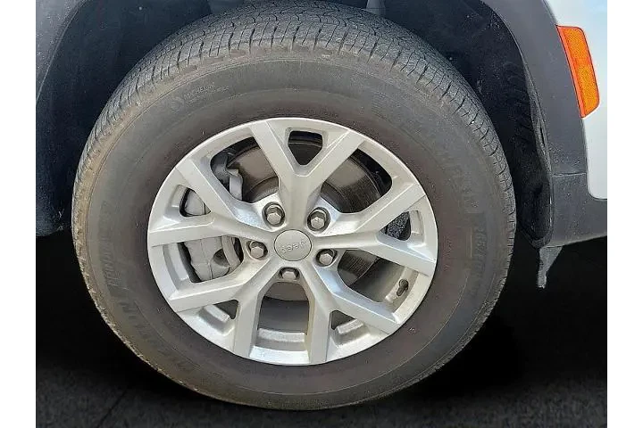 $29994 : Jeep Grand Cherokee 2023 4x4 image 7