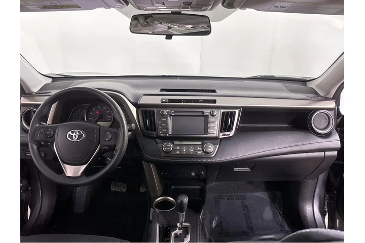 $18400 : 2015 RAV4 XLE image 4