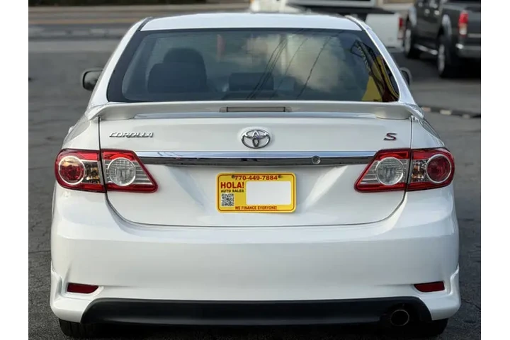 2011 Corolla S image 4