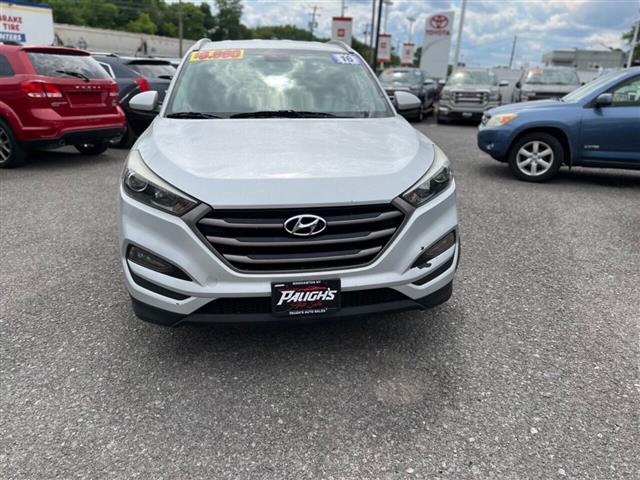 $8990 : 2016 TUCSON image 10