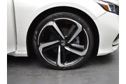$19726 : Honda Accord 2020 Sport 4dr thumbnail