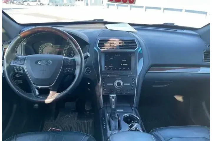 $15470 : Ford Explorer 2017 AWD Plati image 2