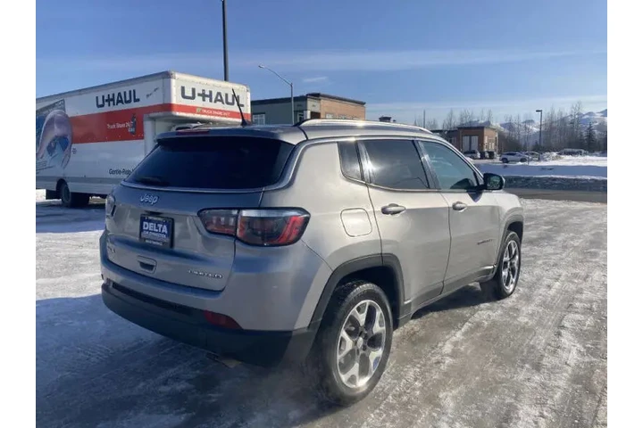 $21398 : 2020 Compass Limited image 6