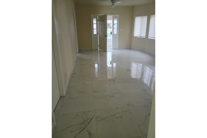 $959 : Rento cuarto image 1