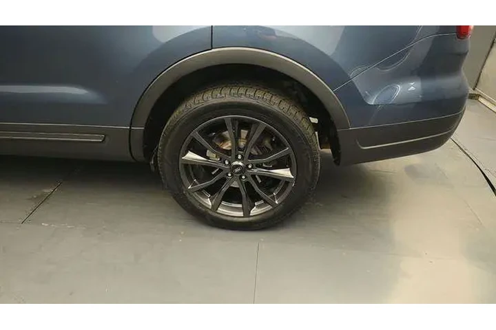 $19908 : Ford Explorer 2019 AWD XLT 4 image 7