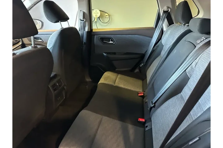 $18984 : Nissan Rogue 2023 SV 4dr Cro image 8