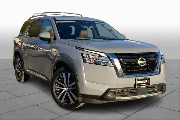 $37774 : Nissan Pathfinder 2024 Plati image 2
