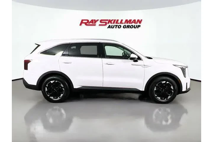 $28975 : Kia Sorento 2024 S 4dr SUV image 8