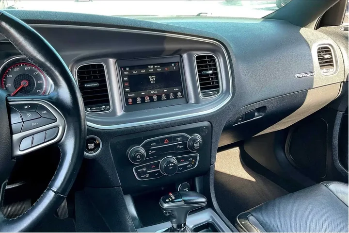 $19687 : Dodge Charger 2022 SXT 4dr S image 6