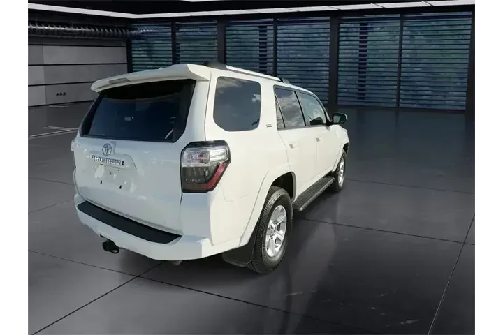 $33998 : Toyota 4Runner 2021 4x4 SR5 image 8