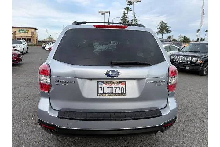$17490 : Subaru Forester 2015 AWD 2.5 image 6