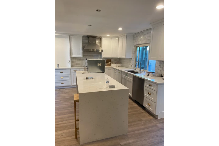 j&j American kitchen cabinet image 6