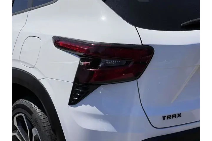 $25995 : Chevrolet Trax 2025 RS 4dr C image 9