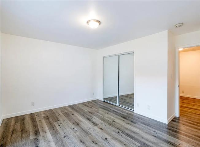 $1800 : 2Bed apartment for rent in LA image 5