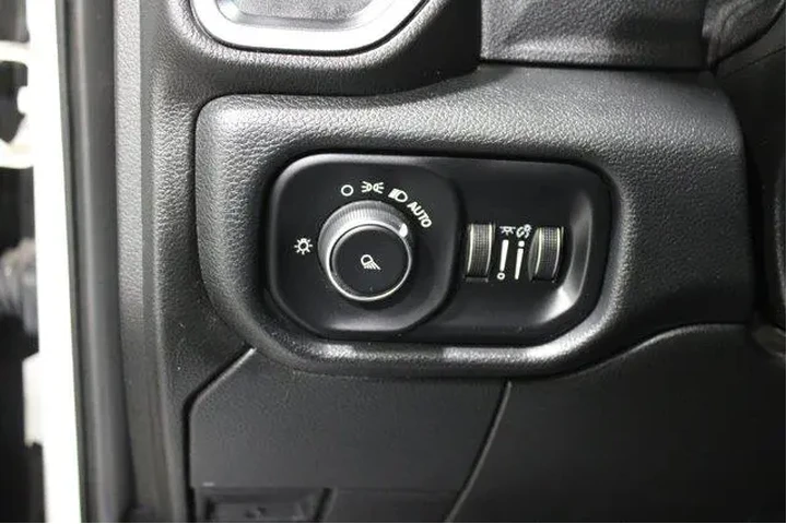 $19982 : Ram 2500 2020 4x4 Tradesman image 7