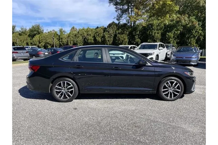 $22600 : Volkswagen Jetta 2025 SE 4dr image 6