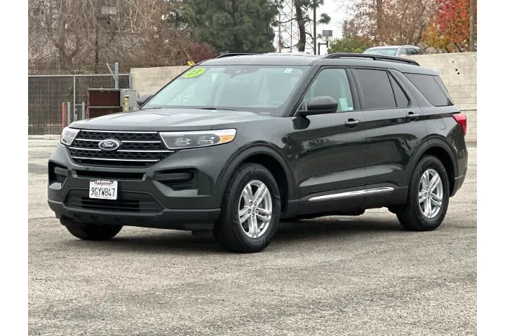 $29990 : Ford Explorer 2023 XLT 4dr S image 8