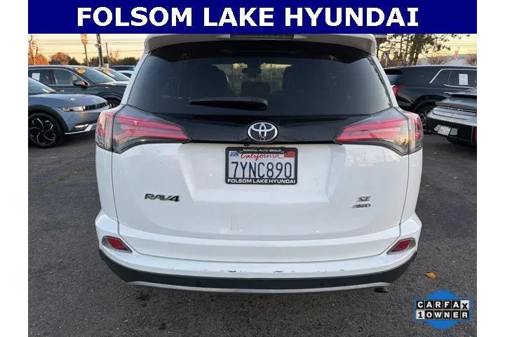 $16991 : Toyota RAV4 2017 AWD SE 4dr image 7