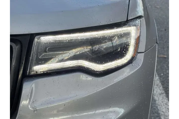 $29764 : Jeep Grand Cherokee 2021 4x4 image 6