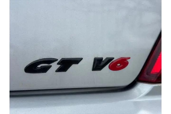 $8366 : Hyundai Tiburon 2004 GT V6 2 image 10