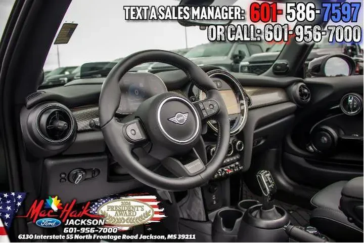 $32995 : MINI Convertible 2024 Cooper image 10