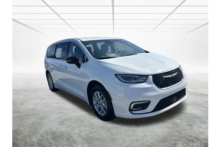 $21778 : Chrysler Pacifica 2024 Touri image 2