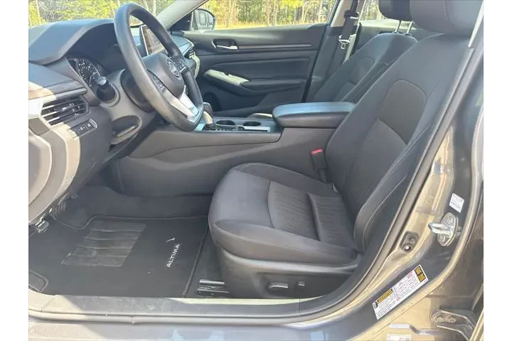 $17920 : Nissan Altima 2025 2.5 SV 4d image 9