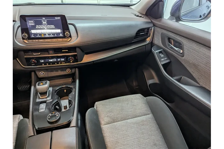 $20897 : Nissan Rogue 2023 AWD SV 4dr image 8