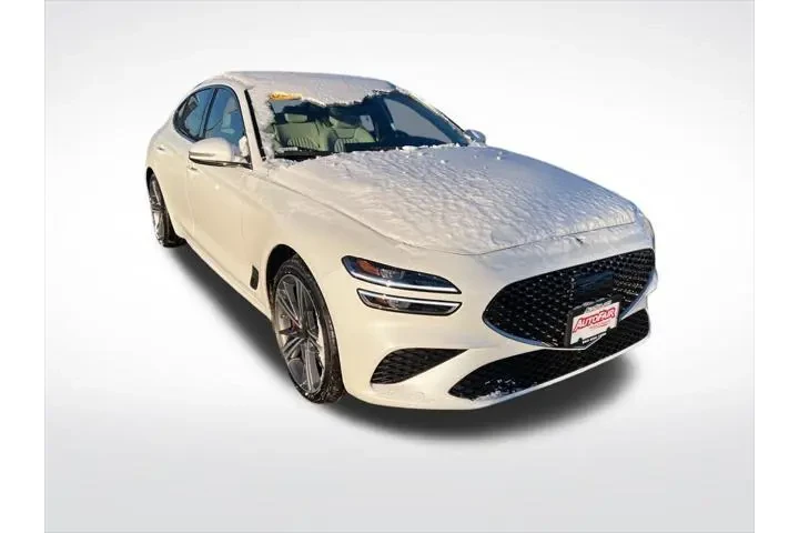 $32701 : Genesis G70 2025 2.5T Standa image 2