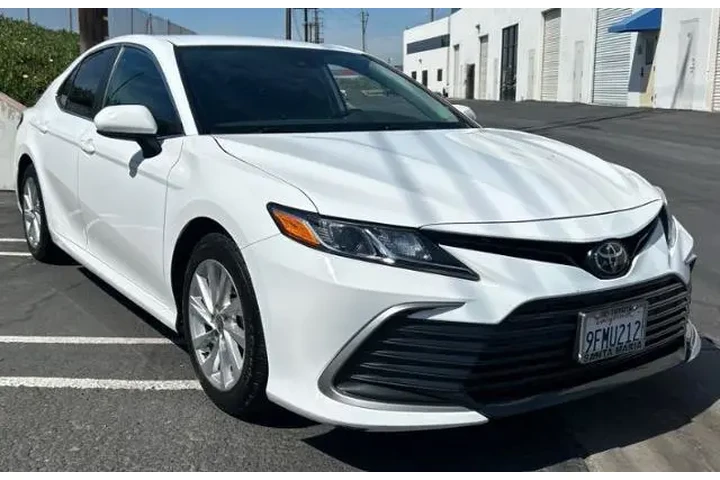 $24500 : Toyota Camry 2023 LE 4dr Sed image 2