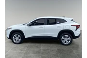 $26998 : Chevrolet Trax 2025 LS 4dr C thumbnail