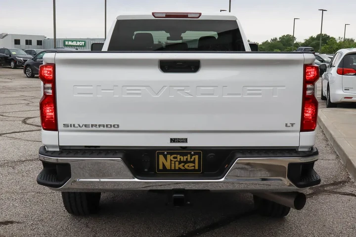 $59988 : 2025 Silverado 2500HD 4WD Cre image 5