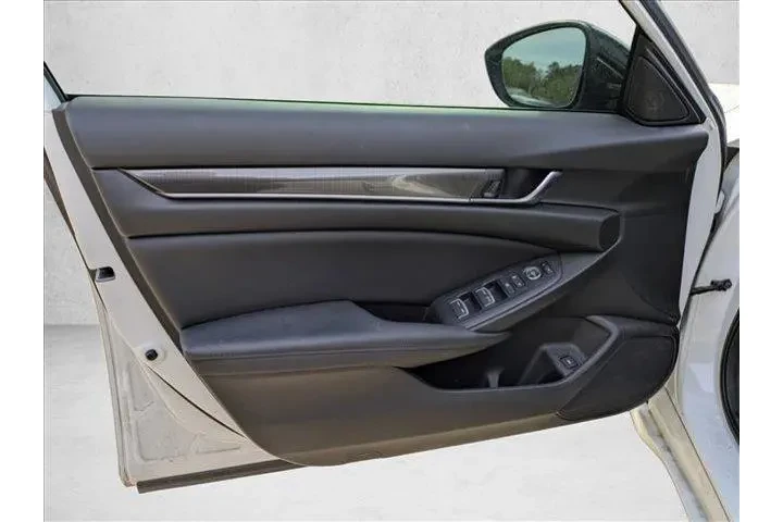 $27142 : Honda Accord 2022 Sport Spec image 7