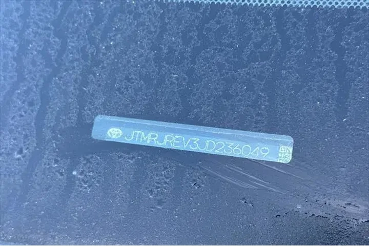 $23990 : Toyota RAV4 Hybrid 2018 AWD image 8