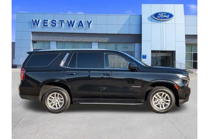 $39487 : Chevrolet Tahoe 2021 4x2 LT image 3