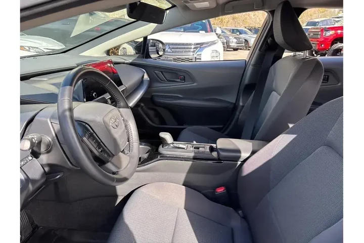 $28498 : Toyota Prius 2023 LE 4dr Hat image 10