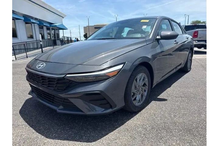 $23291 : Hyundai ELANTRA Hybrid 2025 image 2