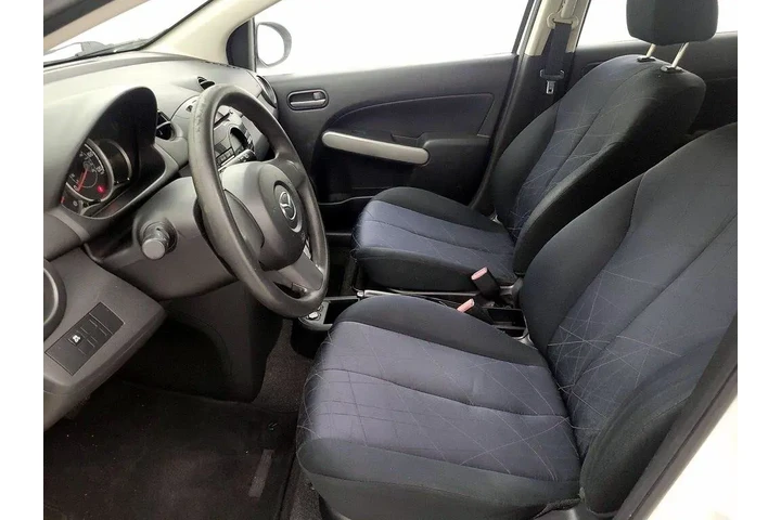 $9998 : Mazda Mazda2 2014 Sport 4dr image 10