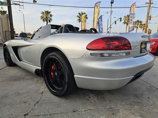 $89000 : 2004 Viper SRT-10 image 5