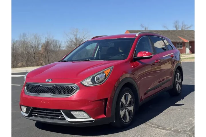 $7999 : 2017 Niro EX image 2