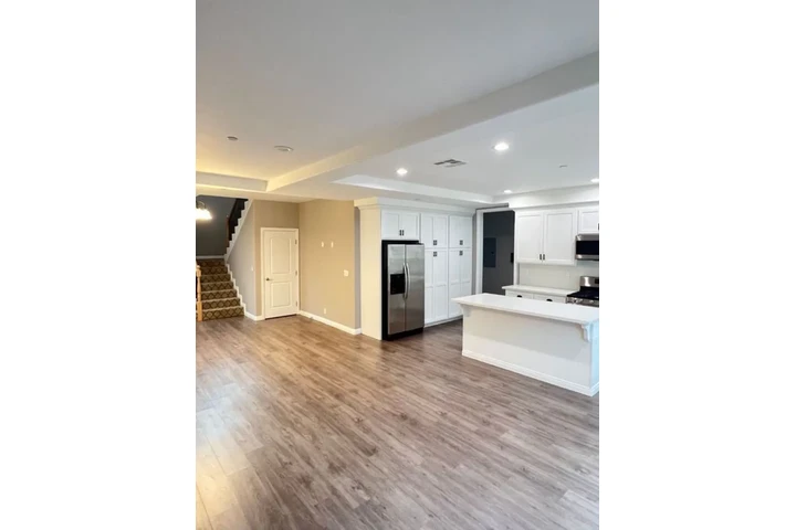 $2680 : House for rent image 4