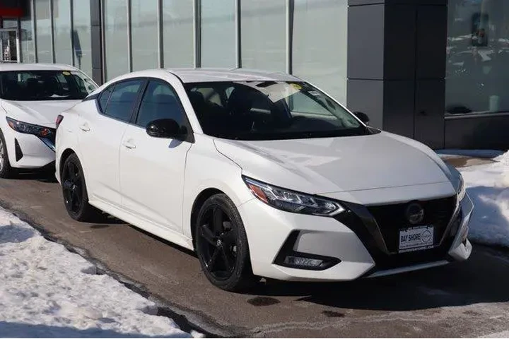 $17714 : Nissan Sentra 2023 SR 4dr Se image 2