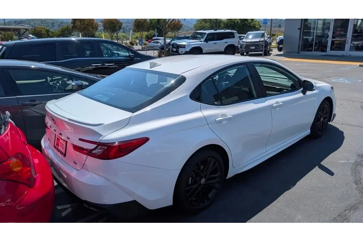 $29399 : Gold Certified2025 Camry SE image 5