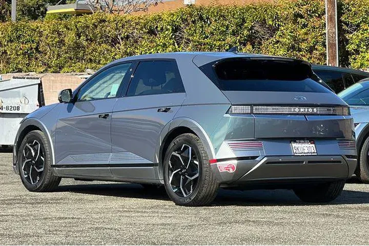 $28890 : Hyundai IONIQ 5 2024 Limited image 9