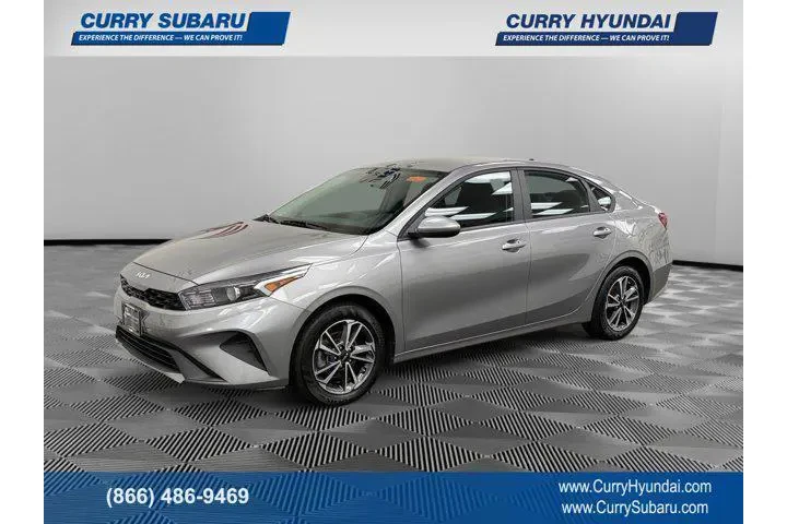 $16288 : Kia Forte 2023 LXS 4dr Sedan image 1