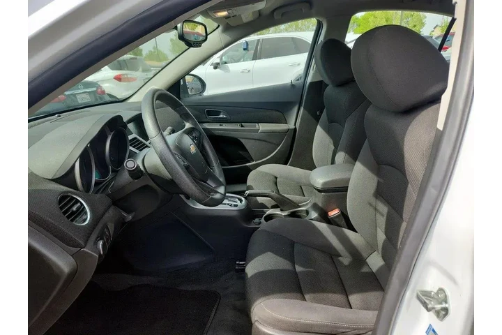 $13998 : Chevrolet Cruze Limited 2016 image 10